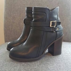 Forever 21 Black booties